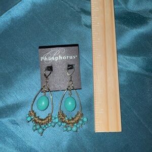 Vintage Turquoise and gold tone earring